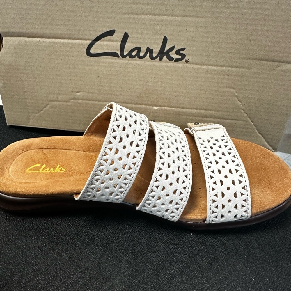 Clark Sandals - Picture 6 of 12